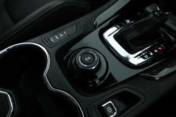 https://vehicle-cdn.autoleague.cloud/30675_61038756_21.jpg