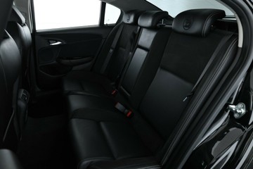 https://vehicle-cdn.autoleague.cloud/30675_61038756_26.jpg