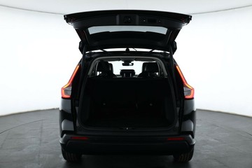 https://vehicle-cdn.autoleague.cloud/30675_61038770_16.jpg