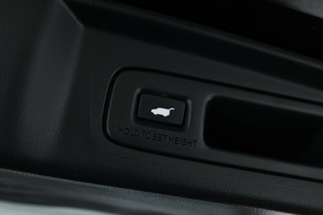 https://vehicle-cdn.autoleague.cloud/30675_61038770_17.jpg