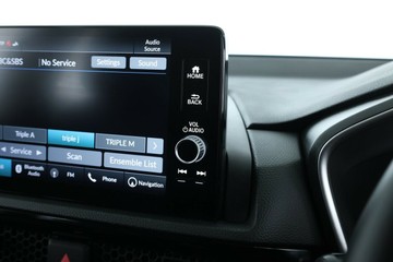 https://vehicle-cdn.autoleague.cloud/30675_61038770_27.jpg