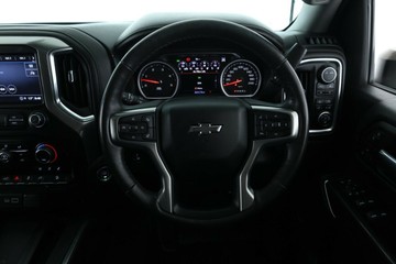 https://vehicle-cdn.autoleague.cloud/30675_61038786_22.jpg