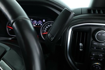 https://vehicle-cdn.autoleague.cloud/30675_61038786_24.jpg
