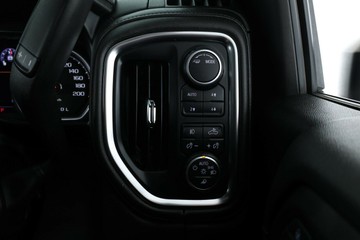 https://vehicle-cdn.autoleague.cloud/30675_61038786_25.jpg