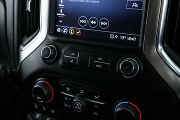 https://vehicle-cdn.autoleague.cloud/30675_61038786_29.jpg