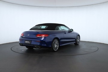 https://vehicle-cdn.autoleague.cloud/30675_61038805_18.jpg
