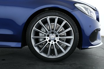 https://vehicle-cdn.autoleague.cloud/30675_61038805_5.jpg