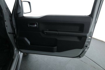 https://vehicle-cdn.autoleague.cloud/30675_61038806_17.jpg