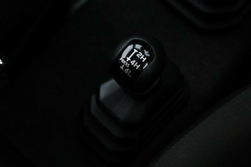 https://vehicle-cdn.autoleague.cloud/30675_61038806_29.jpg