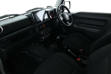 https://vehicle-cdn.autoleague.cloud/30675_61038806_32.jpg