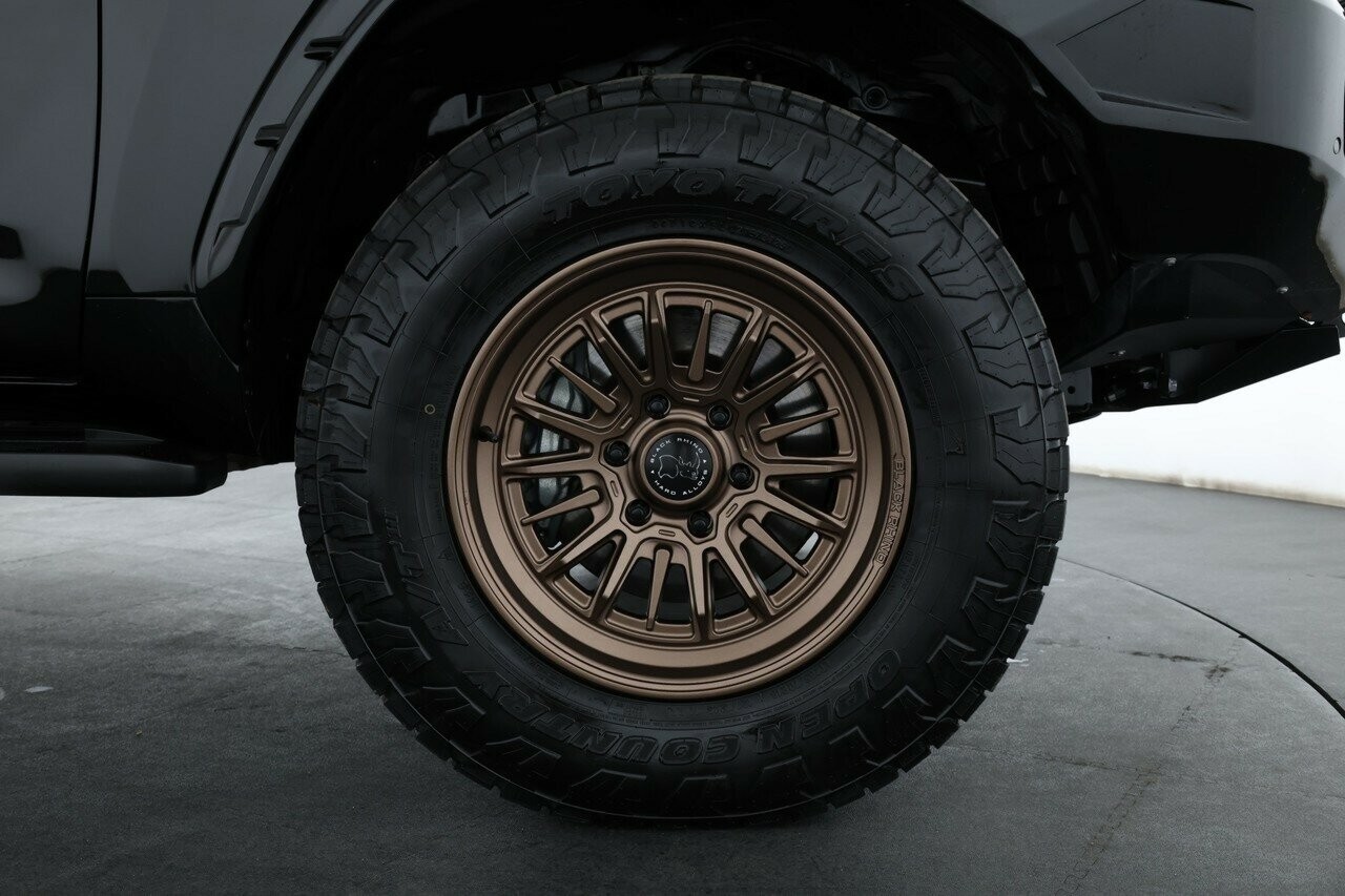 Toyota Landcruiser image 4
