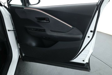 https://vehicle-cdn.autoleague.cloud/30675_61038886_19.jpg
