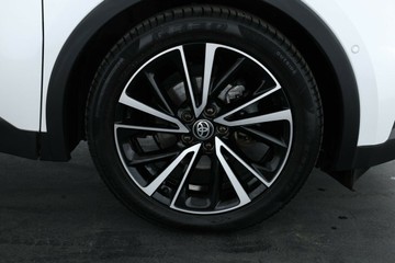 https://vehicle-cdn.autoleague.cloud/30675_61038886_4.jpg
