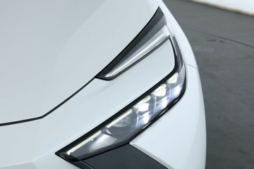 https://vehicle-cdn.autoleague.cloud/30675_61038886_8.jpg