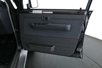 https://vehicle-cdn.autoleague.cloud/30675_61038923_18.jpg