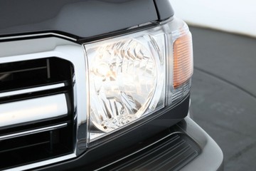 https://vehicle-cdn.autoleague.cloud/30675_61038923_8.jpg