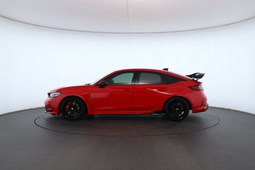 https://vehicle-cdn.autoleague.cloud/30675_61038944_12.jpg