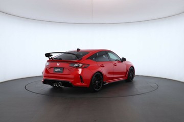 https://vehicle-cdn.autoleague.cloud/30675_61038944_17.jpg