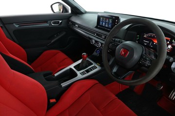 https://vehicle-cdn.autoleague.cloud/30675_61038944_19.jpg