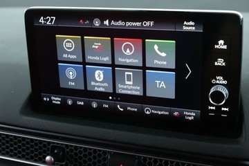 https://vehicle-cdn.autoleague.cloud/30675_61038944_23.jpg
