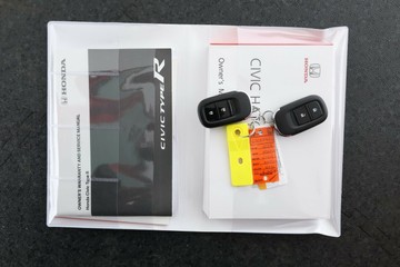 https://vehicle-cdn.autoleague.cloud/30675_61038944_37.jpg