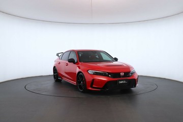 https://vehicle-cdn.autoleague.cloud/30675_61038944_5.jpg