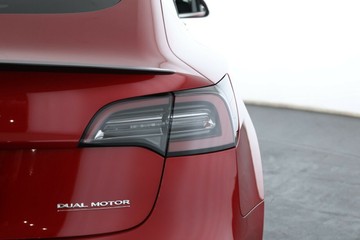 https://vehicle-cdn.autoleague.cloud/30675_61038978_15.jpg