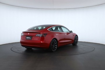https://vehicle-cdn.autoleague.cloud/30675_61038978_17.jpg