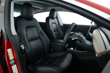 https://vehicle-cdn.autoleague.cloud/30675_61038978_19.jpg