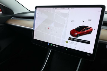 https://vehicle-cdn.autoleague.cloud/30675_61038978_23.jpg