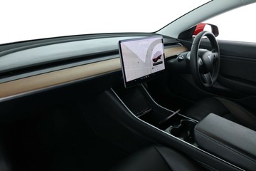 https://vehicle-cdn.autoleague.cloud/30675_61038978_31.jpg
