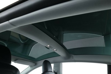 https://vehicle-cdn.autoleague.cloud/30675_61038978_33.jpg