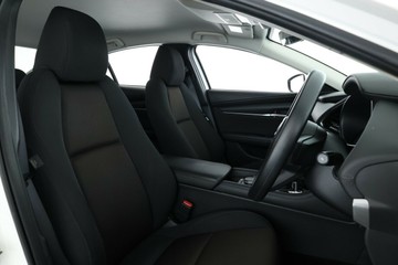 https://vehicle-cdn.autoleague.cloud/30675_61038985_19.jpg