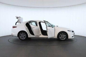 https://vehicle-cdn.autoleague.cloud/30675_61038985_2.jpg
