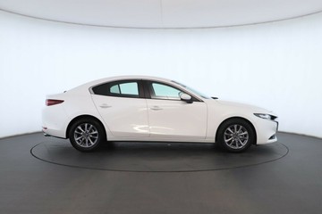 https://vehicle-cdn.autoleague.cloud/30675_61038985_3.jpg