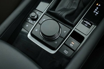 https://vehicle-cdn.autoleague.cloud/30675_61038985_31.jpg