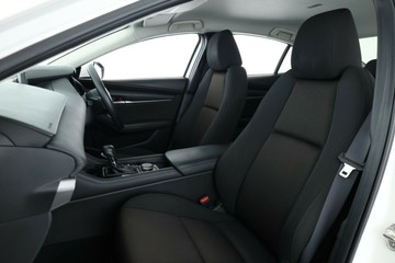 https://vehicle-cdn.autoleague.cloud/30675_61038985_33.jpg