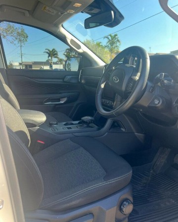 https://vehicle-cdn.autoleague.cloud/30675_61039033_9.jpg