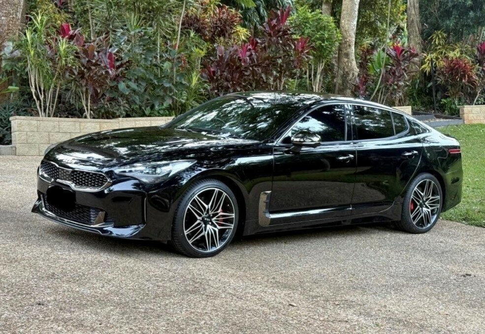 Kia Stinger image 1
