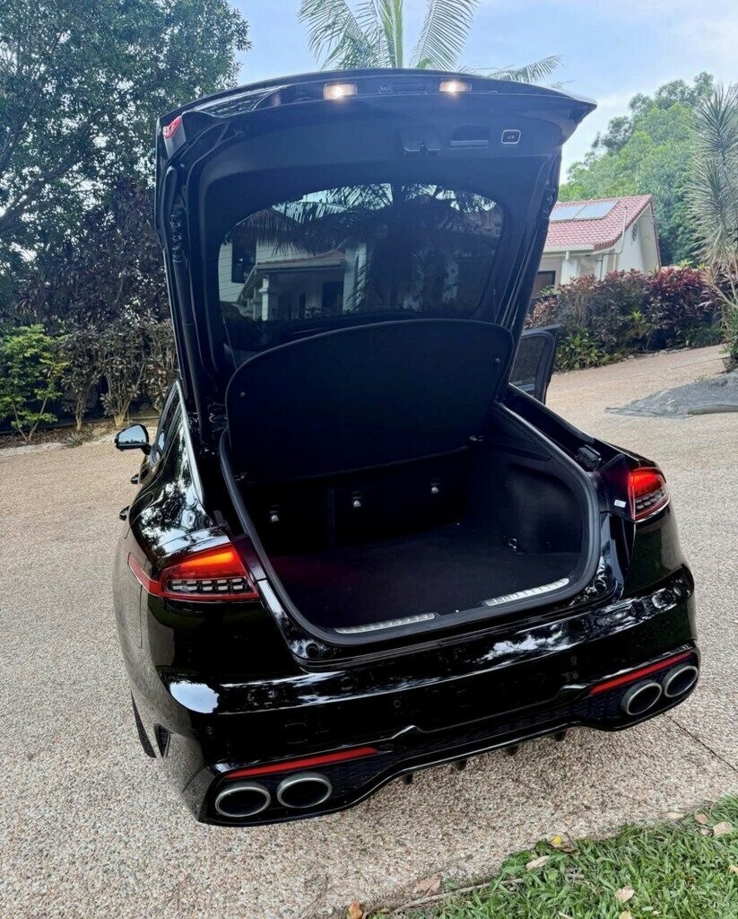 Kia Stinger image 4