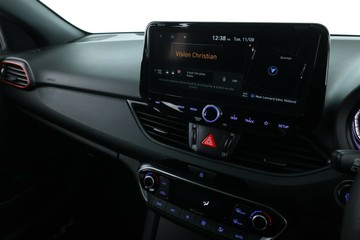 https://vehicle-cdn.autoleague.cloud/30675_61039254_23.jpg