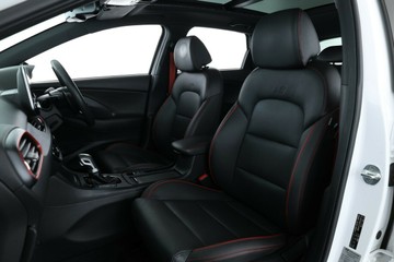 https://vehicle-cdn.autoleague.cloud/30675_61039254_31.jpg