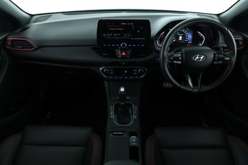 https://vehicle-cdn.autoleague.cloud/30675_61039254_35.jpg