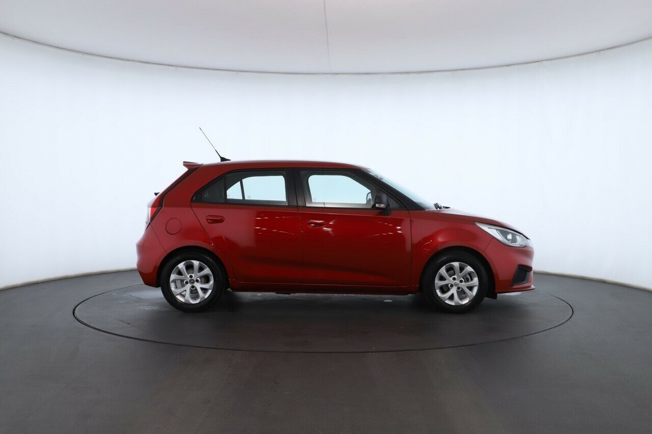 MG Mg3 image 3