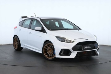 https://vehicle-cdn.autoleague.cloud/30675_61039301_1.jpg