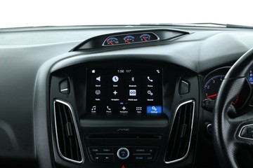 https://vehicle-cdn.autoleague.cloud/30675_61039301_24.jpg