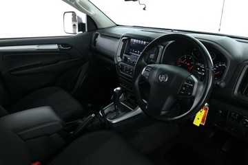 https://vehicle-cdn.autoleague.cloud/30675_61039312_20.jpg
