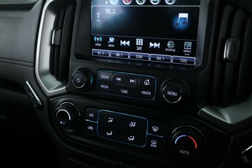https://vehicle-cdn.autoleague.cloud/30675_61039312_26.jpg