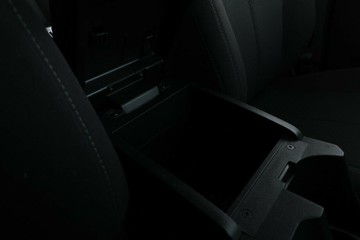 https://vehicle-cdn.autoleague.cloud/30675_61039312_31.jpg