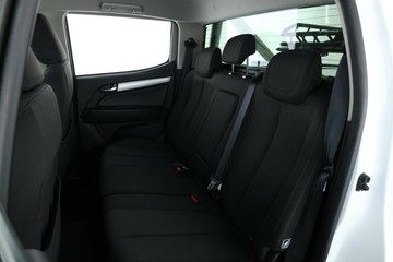 https://vehicle-cdn.autoleague.cloud/30675_61039312_34.jpg